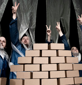 Spektakl – Dom murem podzielony PKZ Dąbrowa Górnicza